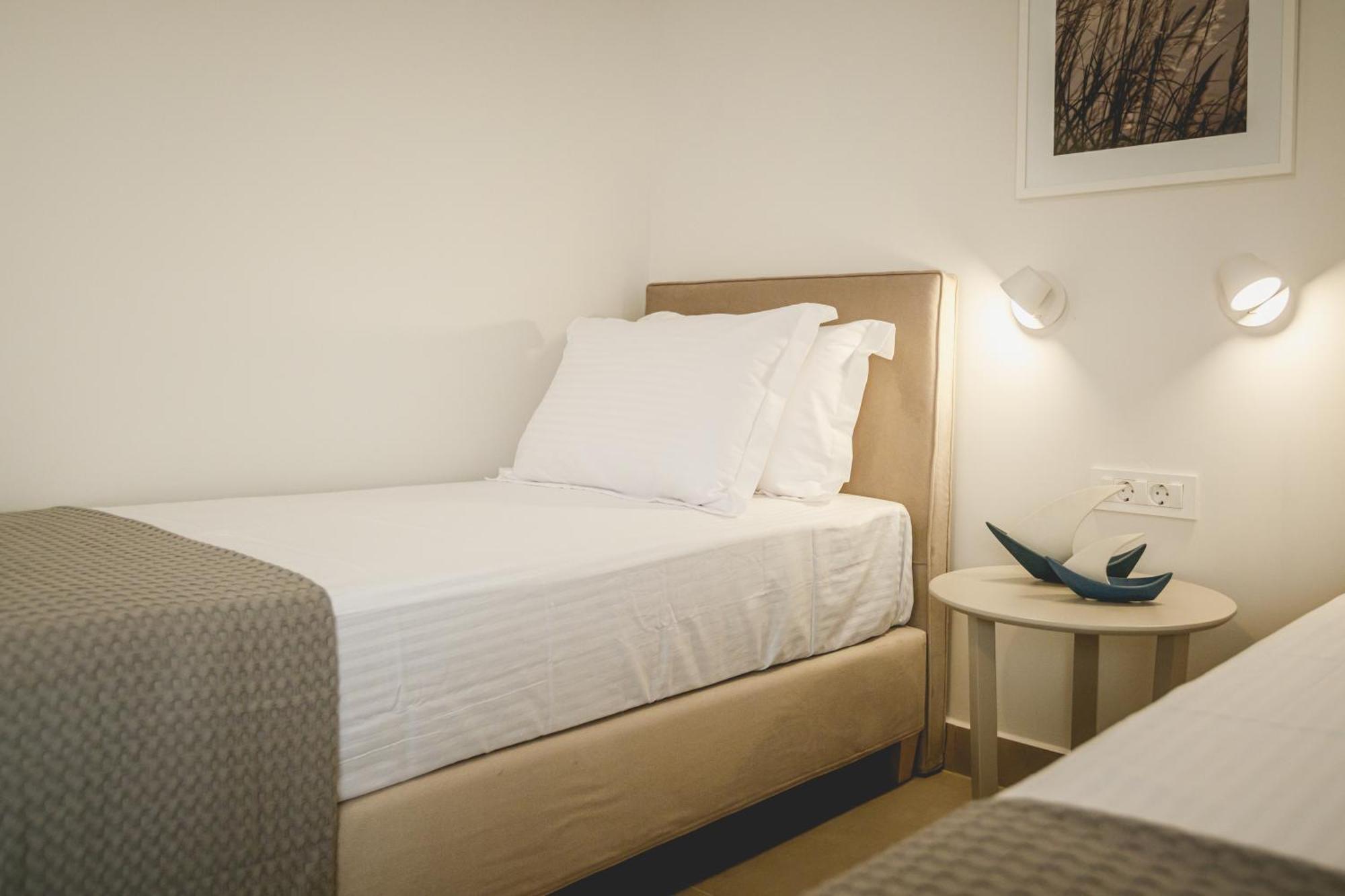 Aparthotel Votsalo Tolón Extérieur photo
