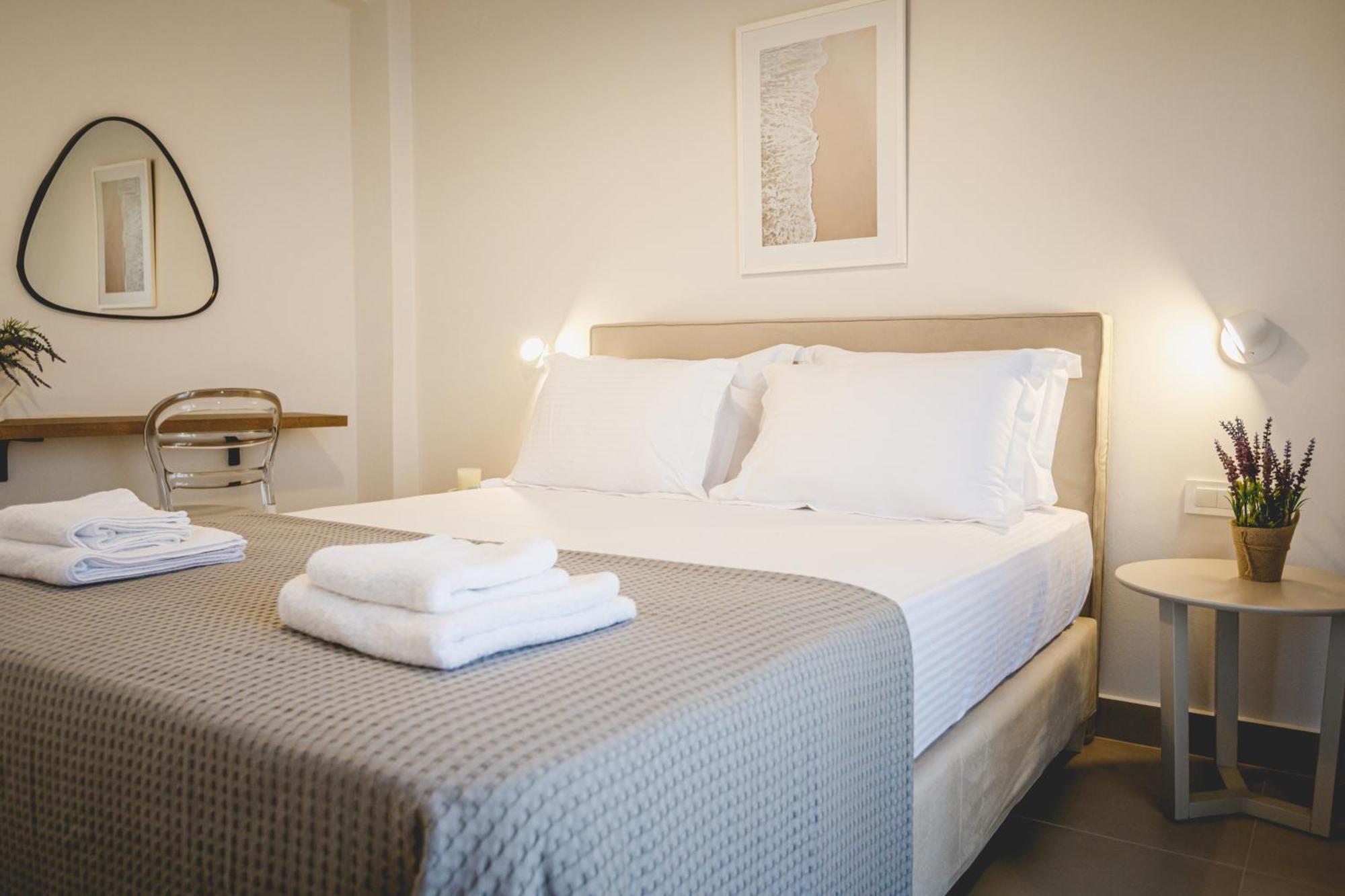 Aparthotel Votsalo Tolón Extérieur photo